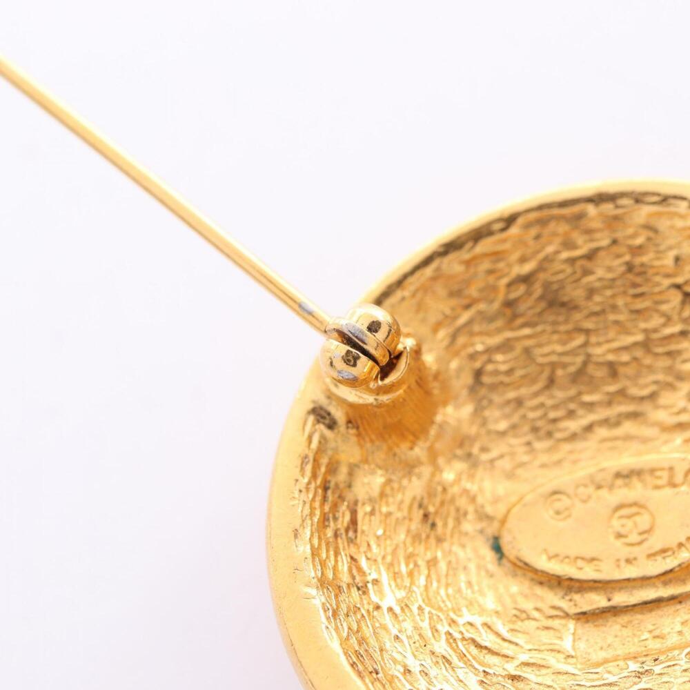 CHANEL Authentic Gold Logo Brooch - Picture 6 of 7